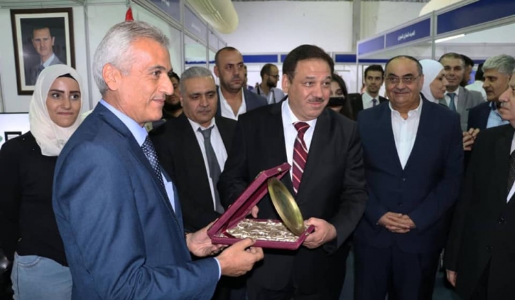 من زيارة السيد وزير المالية - رئيس مجلس إدارة هيئة الإشراف على التأمين الدكتور مأمون حمدان. وذلك يوم الثلاثاء 3-9-2019 #معرض_دمشق_الدولي_بدورته61 #جناح_التأمين_والمصارف