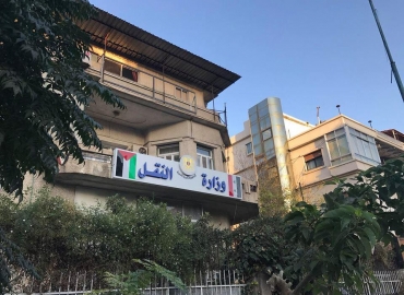 سوريا تشجع المستثمرين الصينيين على دراسة مشاريع النقل في سوريا